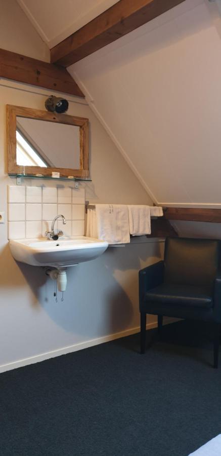Bed And Breakfast "De Smousenhoek" Ouddorp Exterior foto