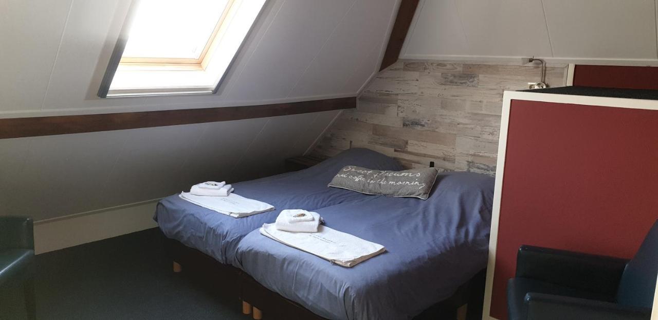 Bed And Breakfast "De Smousenhoek" Ouddorp Exterior foto
