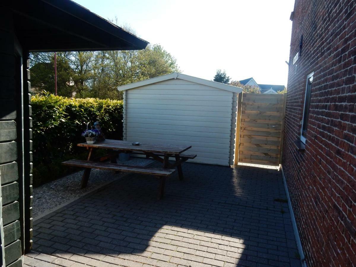 Bed And Breakfast "De Smousenhoek" Ouddorp Exterior foto